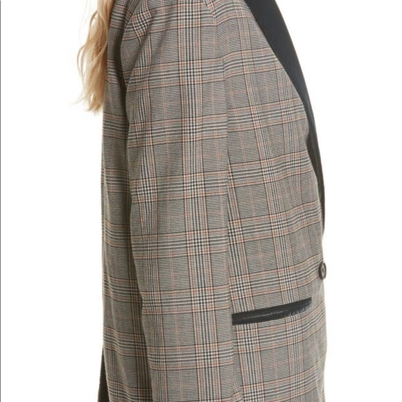 Free People - Picture 4 of 7